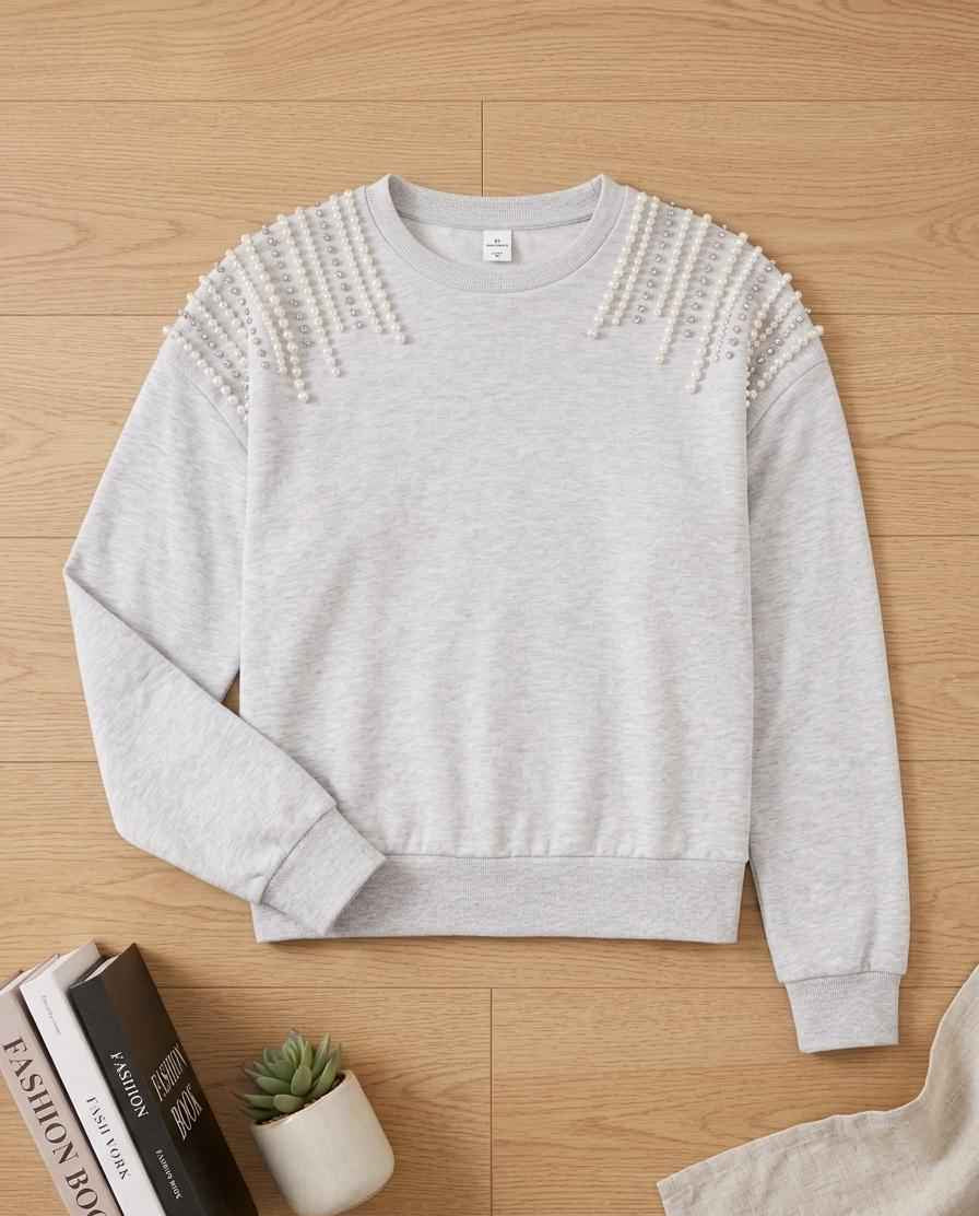 Woman’s crop top ( pearls )