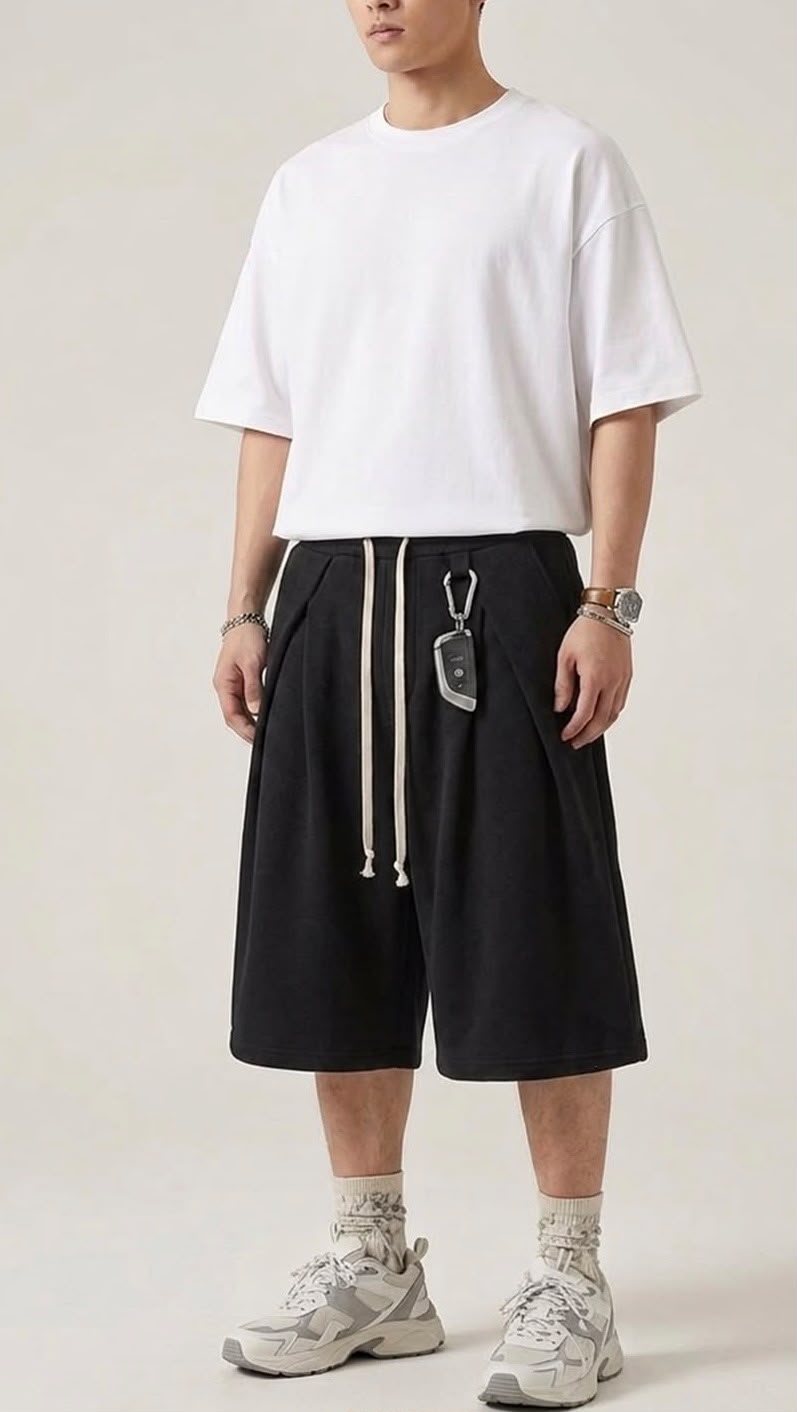 Relaxed Pleated Fleece Shorts